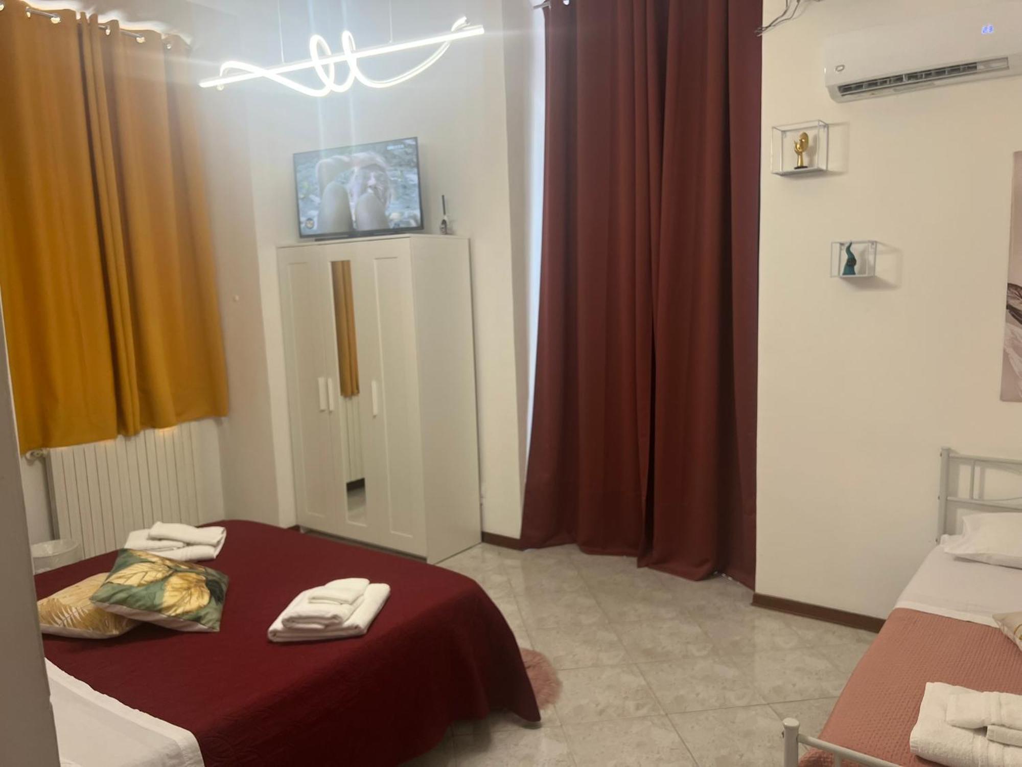 Appartamento La Cassaforte Napoli Centro - Duomo Luaran gambar