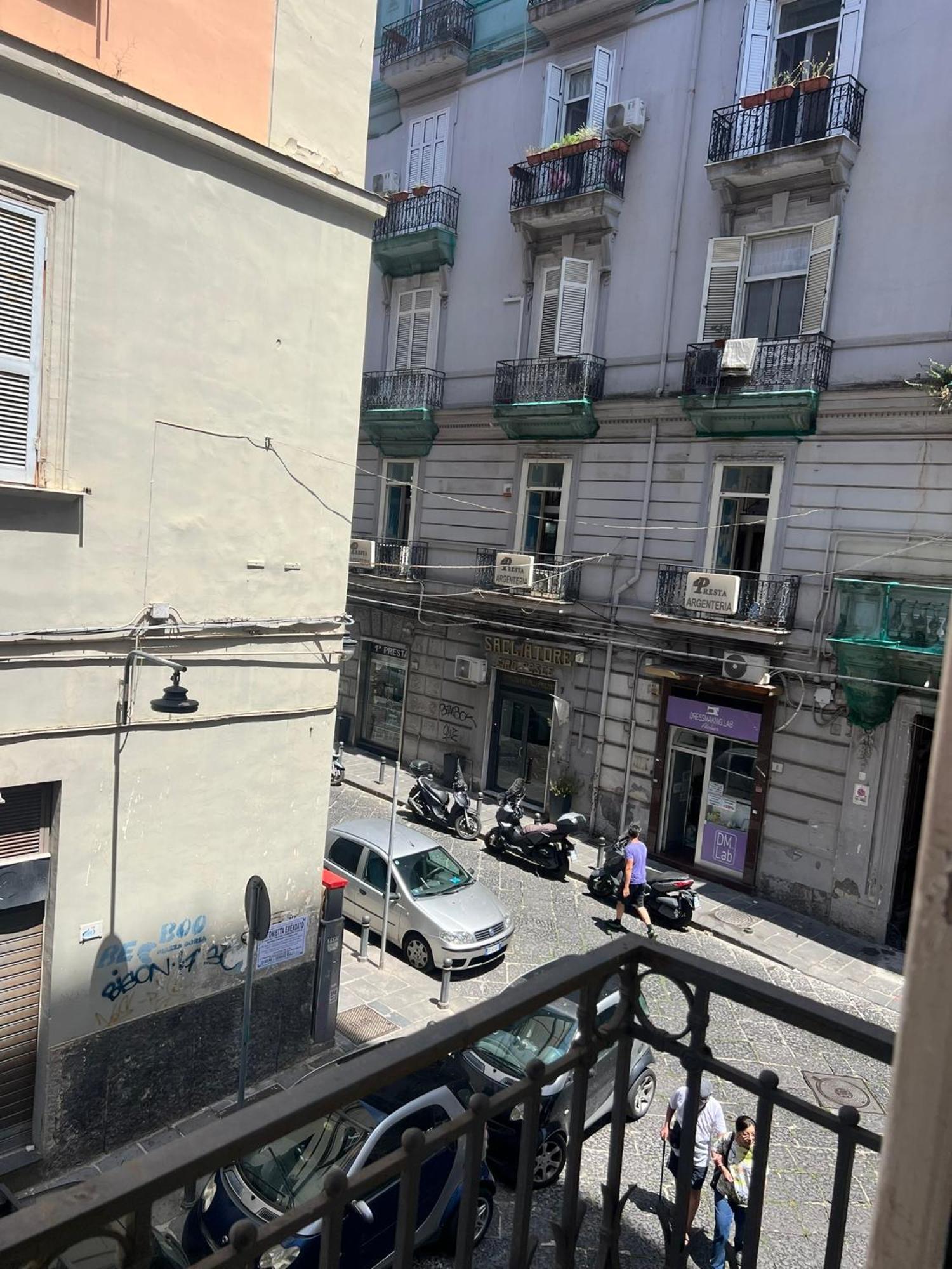 Appartamento La Cassaforte Napoli Centro - Duomo Luaran gambar